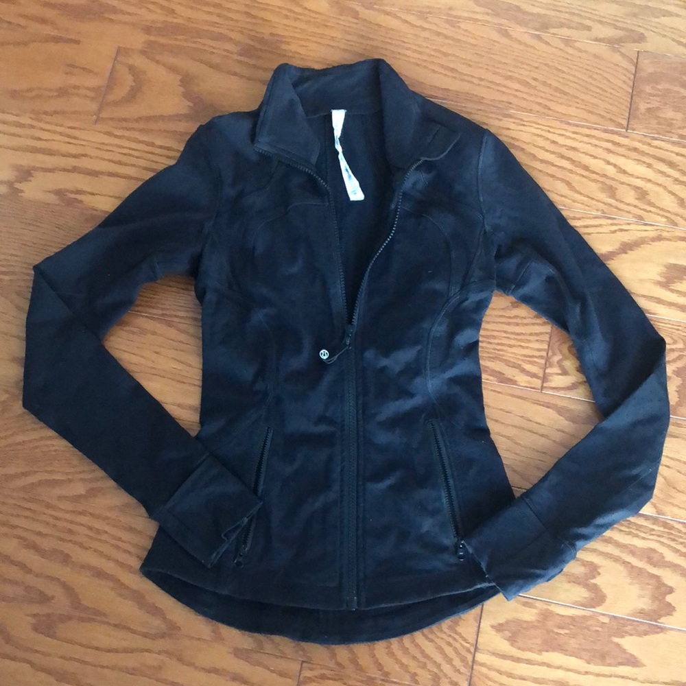 Lululemon black zip up jacket